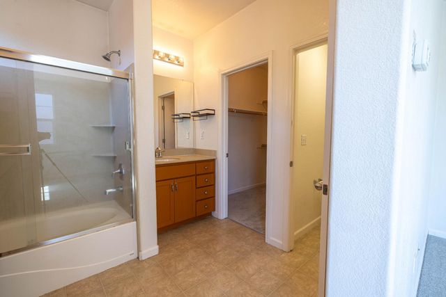 3122 Lea Sterling Way, Rancho Cordova, CA 95670