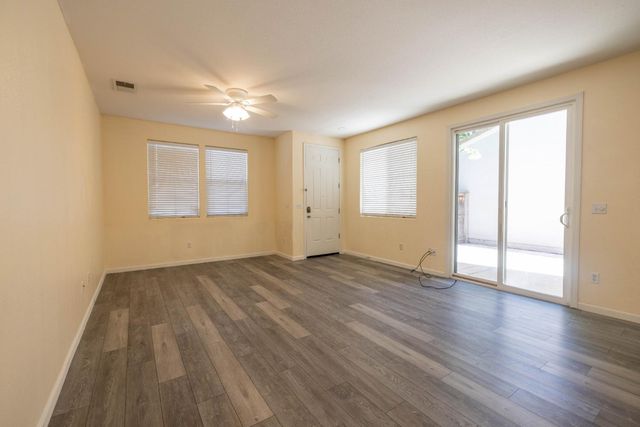 3122 Lea Sterling Way, Rancho Cordova, CA 95670