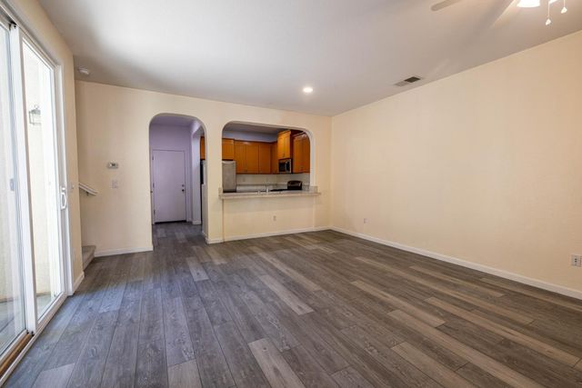 3122 Lea Sterling Way, Rancho Cordova, CA 95670