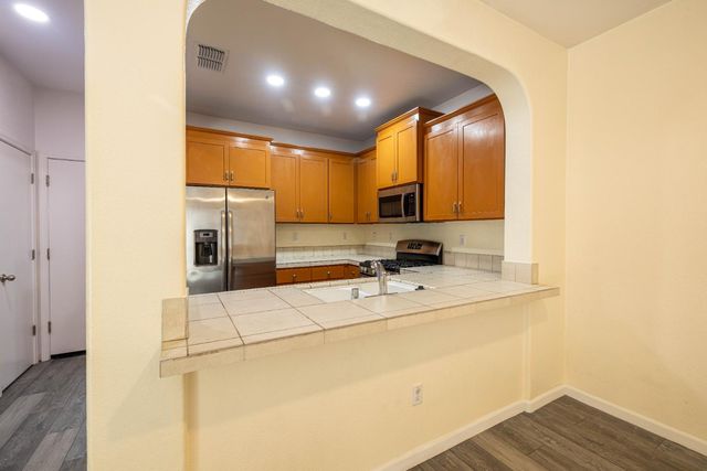 3122 Lea Sterling Way, Rancho Cordova, CA 95670