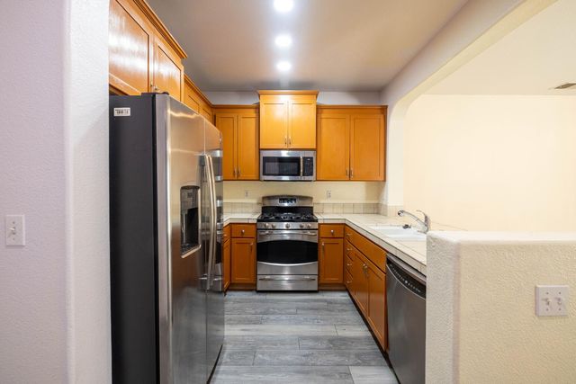 3122 Lea Sterling Way, Rancho Cordova, CA 95670