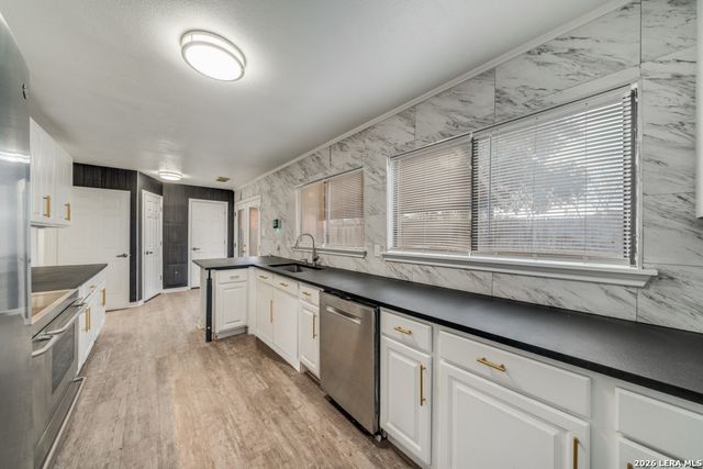 8151 Cantura, Converse, TX 78109