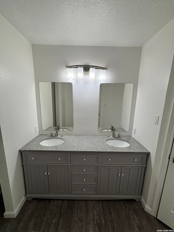 8151 Cantura Mills, Converse, TX 78109