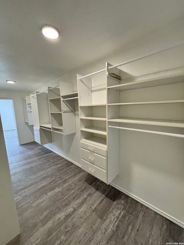 8151 Cantura Mills, Converse, TX 78109