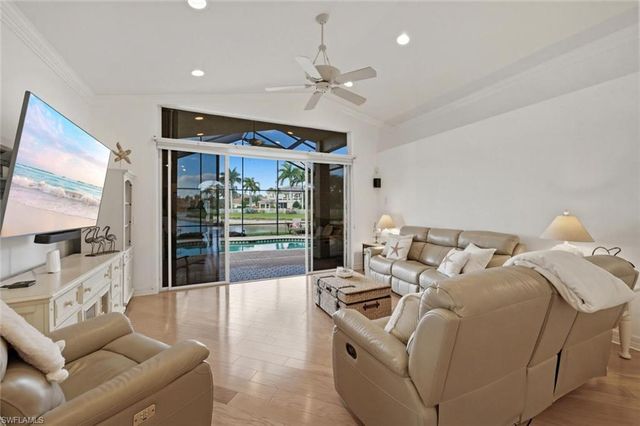 2135 Khasia PT, Naples, FL 34119