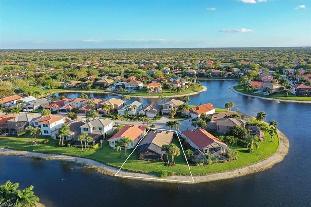 2135 Khasia PT, Naples, FL 34119