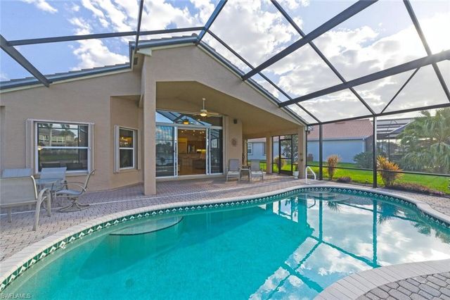 2135 Khasia PT, Naples, FL 34119