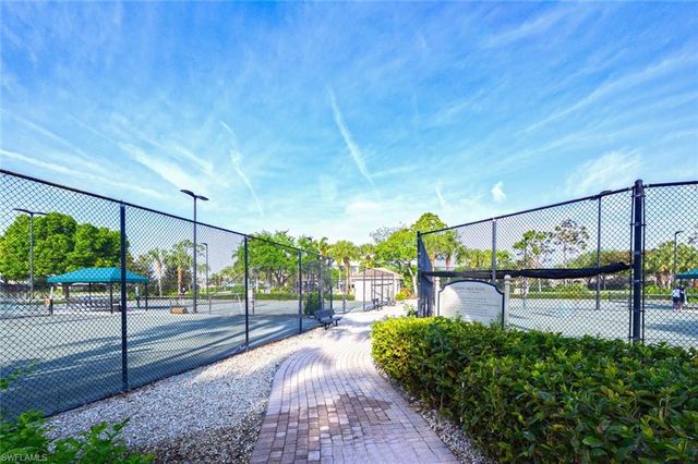 2135 Khasia PT, Naples, FL 34119