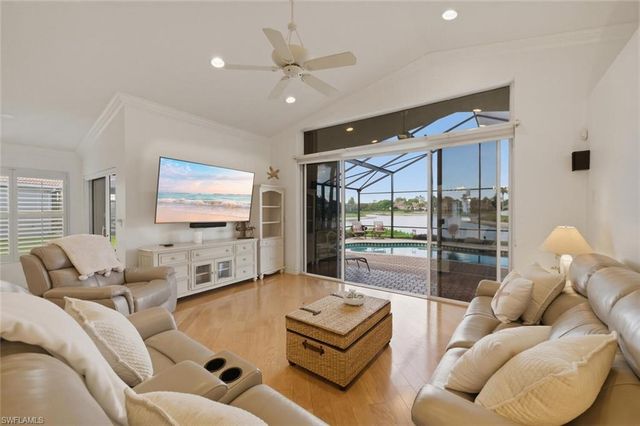 2135 Khasia PT, Naples, FL 34119