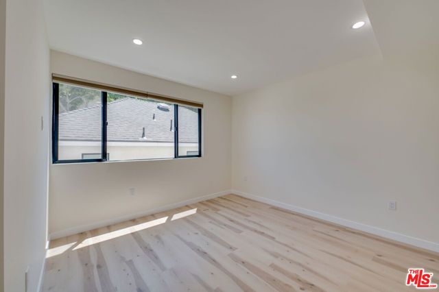 928 N San Vicente Boulevard 109, West Hollywood, CA 90069