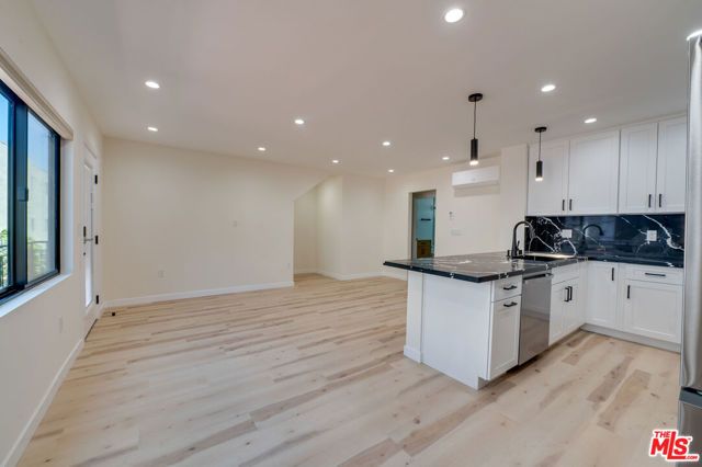 928 N San Vicente Boulevard 109, West Hollywood, CA 90069