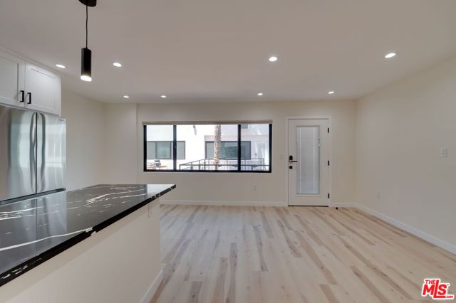 928 N San Vicente Boulevard 109, West Hollywood, CA 90069