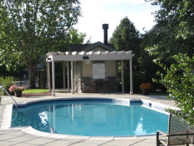 1434 Whitehall Dr 8-D, Longmont, CO 80504