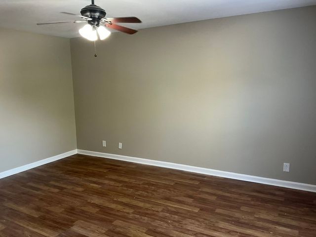 441 Martha Ln Apt D, Clarksville, TN 37043