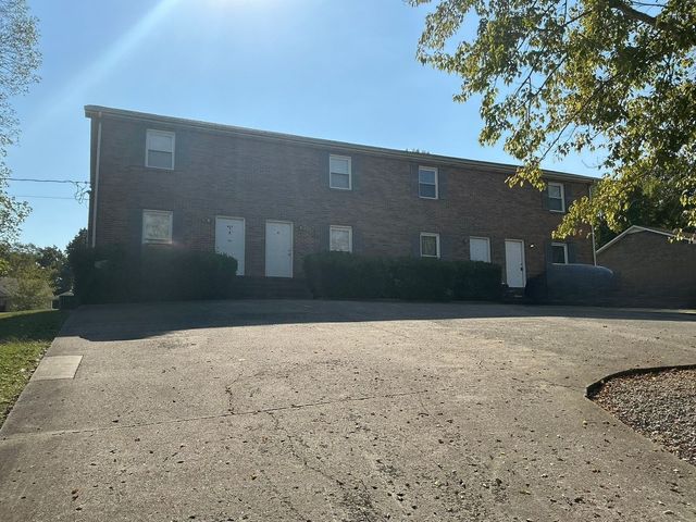 441 Martha Ln Apt D, Clarksville, TN 37043
