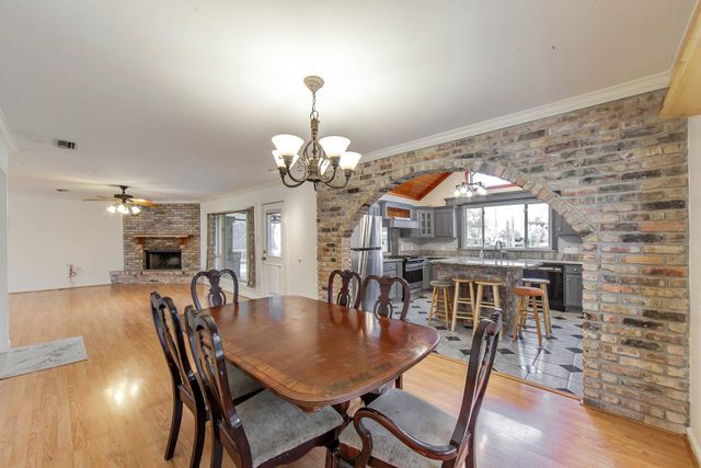 228 Lake Crescent Circle, Houma, LA 70360