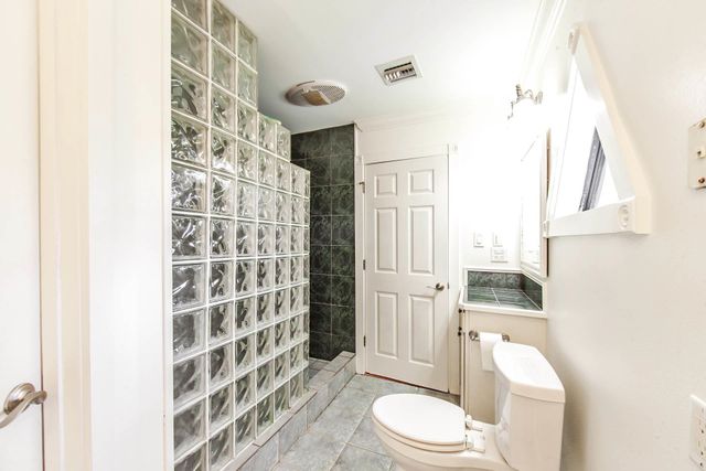 228 Lake Crescent Circle, Houma, LA 70360