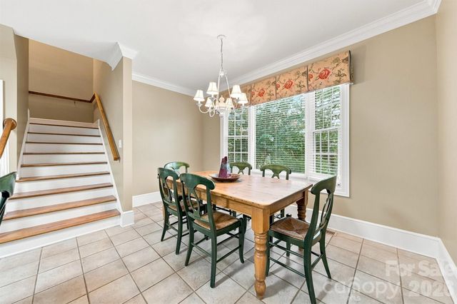 1515 8th Street NW, Hickory, NC 28601