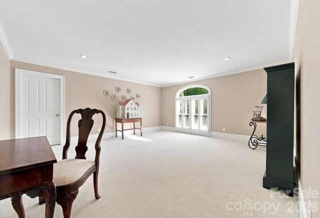 1515 8th Street NW, Hickory, NC 28601