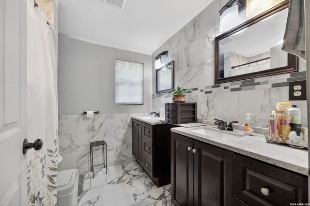 512 Stratford Ct, San Antonio, TX 78223