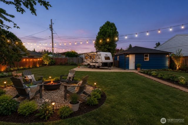 1425 S 52nd Street, Tacoma, WA 98408