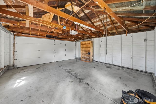 1425 S 52nd Street, Tacoma, WA 98408