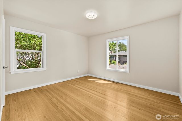 1425 S 52nd Street, Tacoma, WA 98408