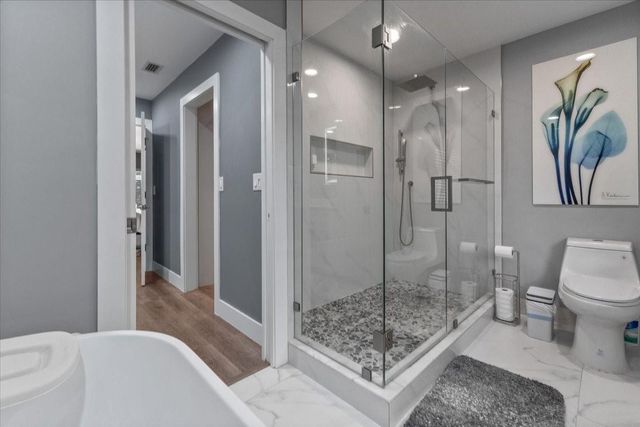 10082 Harbourtown Ct, Boca Raton, FL 33498