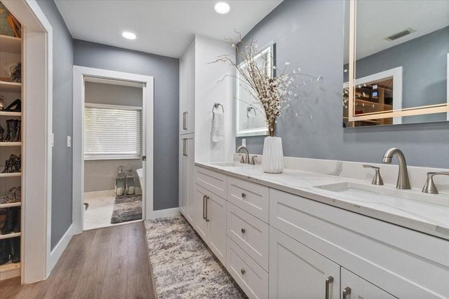 10082 Harbourtown Ct, Boca Raton, FL 33498