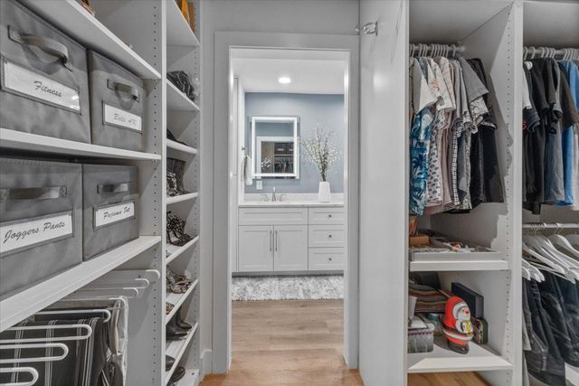 10082 Harbourtown Ct, Boca Raton, FL 33498