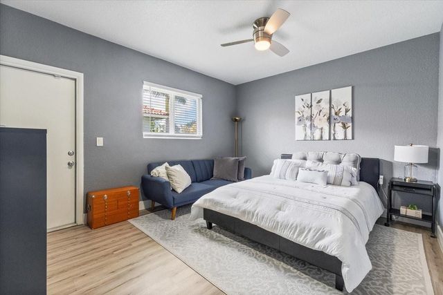 10082 Harbourtown Ct, Boca Raton, FL 33498