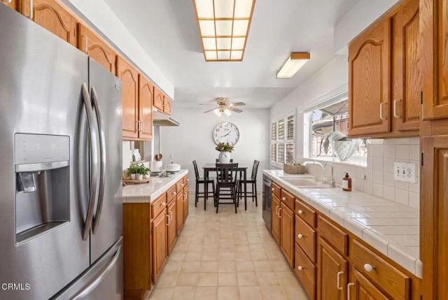 8582 Hollister Street, Ventura, CA 93004