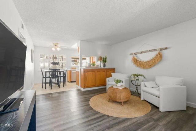8582 Hollister Street, Ventura, CA 93004