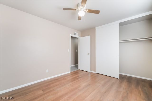 2246 East Russell Road, Las Vegas, NV 89119