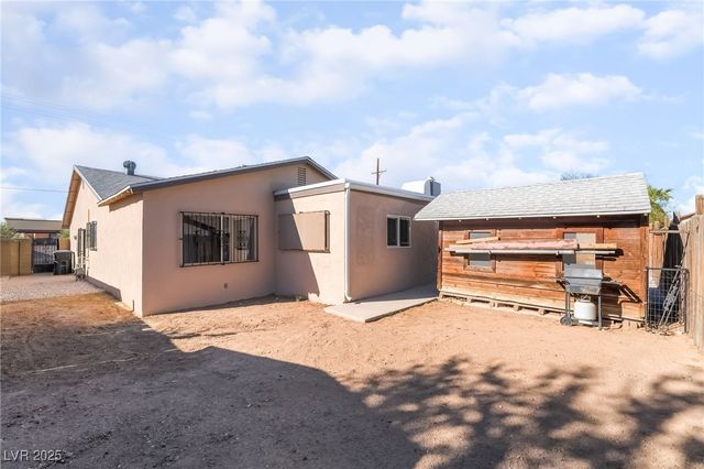 2246 East Russell Road, Las Vegas, NV 89119