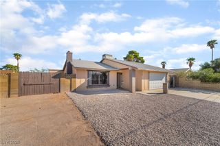 2246 East Russell Road, Las Vegas, NV 89119