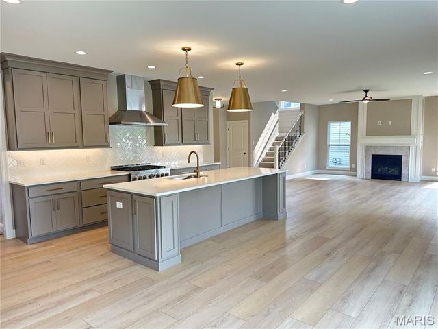 8737 Magdalen Avenue, St Louis, MO 63144