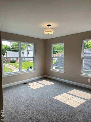 8737 Magdalen Avenue, St Louis, MO 63144