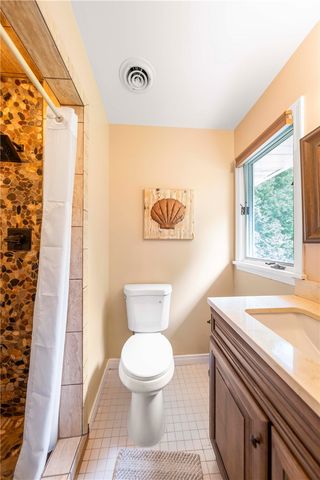 279 Parkview Dr, Penfield, NY 14625