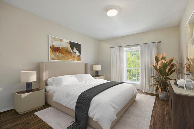 2400 N Braeswood Boulevard 301, Houston, TX 77030