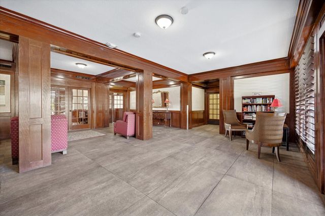 2400 N Braeswood Boulevard 301, Houston, TX 77030