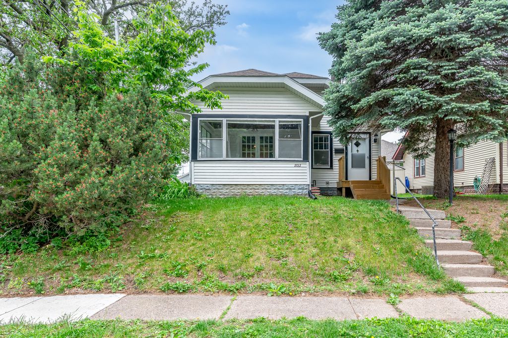 2012 Lorton Avenue, Davenport, IA 52803