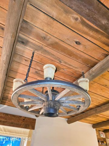 1249 Sharp Rd, Speedwell, TN 37870