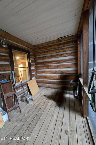 1249 Sharp Rd, Speedwell, TN 37870