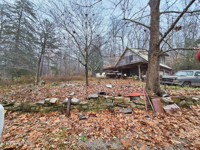 1249 Sharp Rd, Speedwell, TN 37870