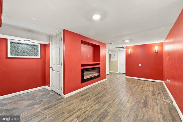 5500 ANGORA TER, Philadelphia, PA 19143