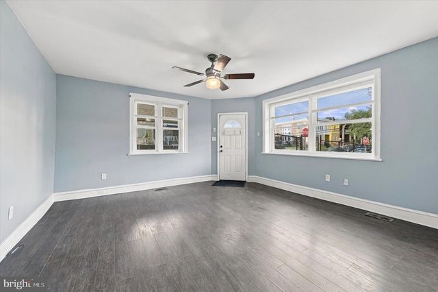 5500 ANGORA TER, Philadelphia, PA 19143
