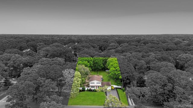 277 Magnolia Drive, Selden, NY 11784