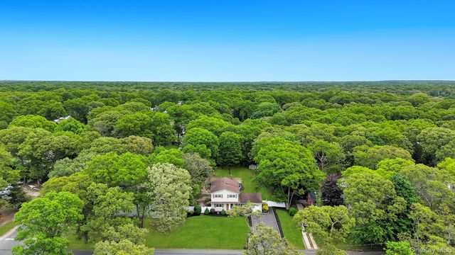 277 Magnolia Drive, Selden, NY 11784