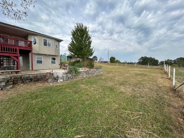 22017 E State Highway 76, Ava, MO 65608